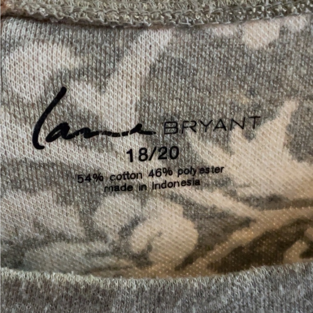 Lane Bryant Light Gray Floral Long Sleeve Top - Picture 3 of 4